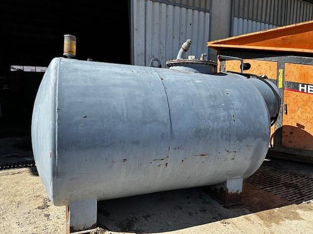 Big 5000l Dieseltankstelle, doppelwandig - Degvielas tvertne: foto 2 Big 5000l Dieseltankstelle, doppelwandig - Degvielas tvertne: foto 2
