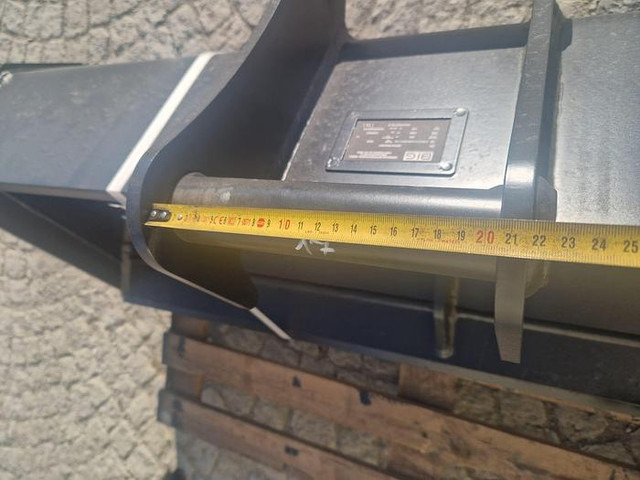 Big Böschungslöffel 140 cm mit Lehnhoff M03 Symblock Aufnahme - Kauss: foto 3 Big Böschungslöffel 140 cm mit Lehnhoff M03 Symblock Aufnahme - Kauss: foto 3