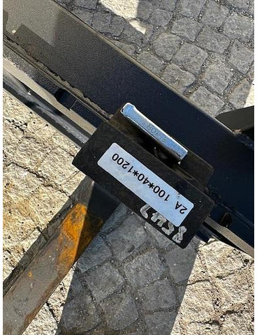 Big Palettengabel 120cm mit Liebherr 506 Aufnahme - Dakšas - Iekraušanas tehnika: foto 5 Big Palettengabel 120cm mit Liebherr 506 Aufnahme - Dakšas - Iekraušanas tehnika: foto 5