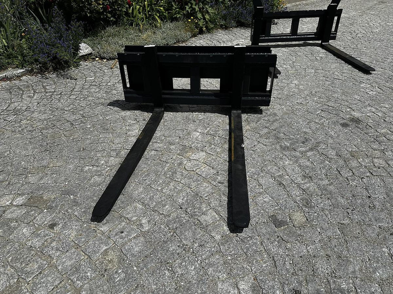 Big Palettengabel mit Bobcat 114cm Aufnahme - Dakšas - Iekraušanas tehnika: foto 1 Big Palettengabel mit Bobcat 114cm Aufnahme - Dakšas - Iekraušanas tehnika: foto 1