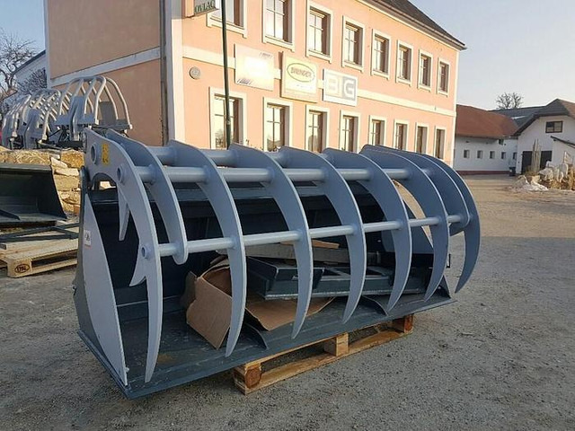 Big Pelikanschaufel 180 cm mit Bobcat Teleskoplader Aufnahme - Riteņu iekrāvējs: foto 3 Big Pelikanschaufel 180 cm mit Bobcat Teleskoplader Aufnahme - Riteņu iekrāvējs: foto 3