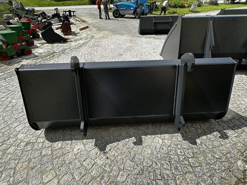 Big Schwergutschaufel 240 cm mit JCB Q-Fit Aufnahme - Kauss: foto 4 Big Schwergutschaufel 240 cm mit JCB Q-Fit Aufnahme - Kauss: foto 4