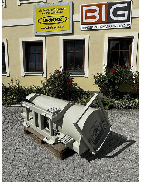 Cat LT18B TILLER - Augsnes apstrādes tehnika: foto 2 Cat LT18B TILLER - Augsnes apstrādes tehnika: foto 2