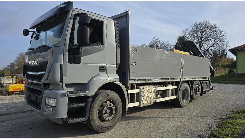 Iveco Stralis 6x2 Baustoffpritsche mit Hiab 228-E5 Kran - Kravas auto ar manipulatoru: foto 1 Iveco Stralis 6x2 Baustoffpritsche mit Hiab 228-E5 Kran - Kravas auto ar manipulatoru: foto 1
