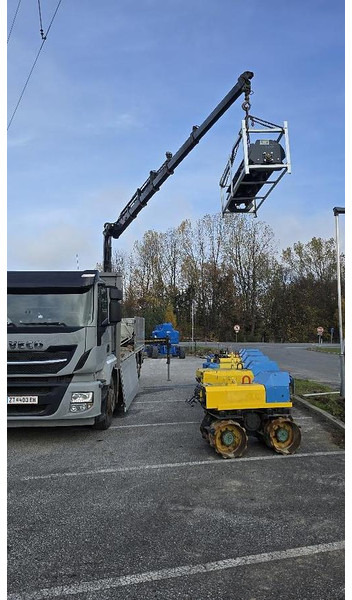 Iveco Stralis 6x2 Baustoffpritsche mit Hiab 228-E5 Kran - Kravas auto ar manipulatoru: foto 3 Iveco Stralis 6x2 Baustoffpritsche mit Hiab 228-E5 Kran - Kravas auto ar manipulatoru: foto 3