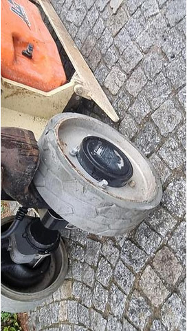 Pacēlājs JLG 2630ES Scherenarbeitsbühne elektrisch: foto 11