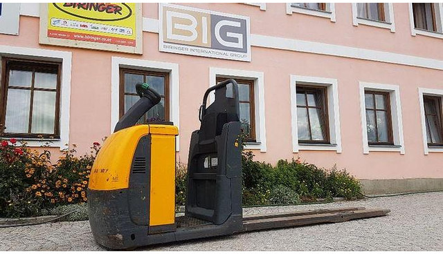 Jungheinrich ECE 225 Komissionierer - Komplektētājs: foto 1 Jungheinrich ECE 225 Komissionierer - Komplektētājs: foto 1