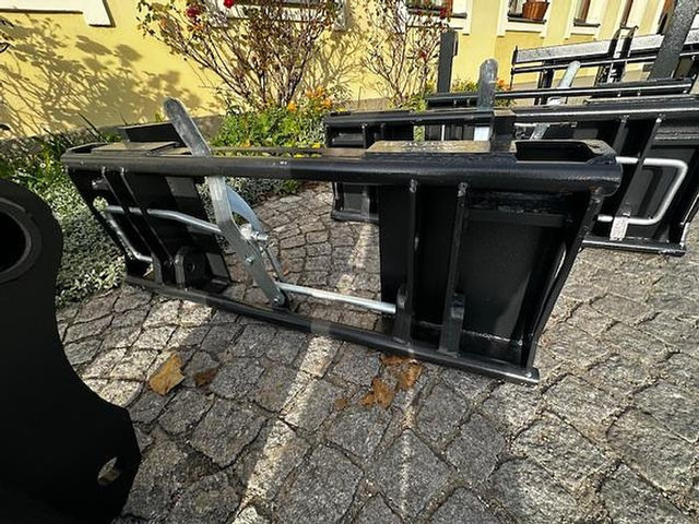 Big Genie / Terex Adapter passend zu Euro Aufnahme - Papildaprīkojums: foto 2 Big Genie / Terex Adapter passend zu Euro Aufnahme - Papildaprīkojums: foto 2