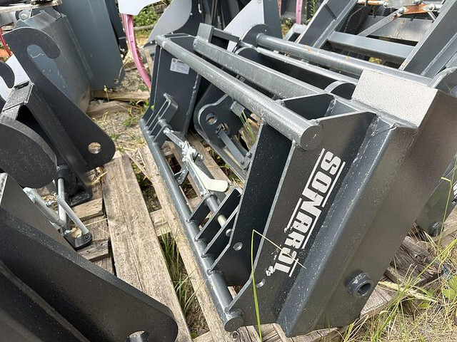 Sonarol John Deere Adapter pass. zu Euro Aufnahme - Papildaprīkojums: foto 5 Sonarol John Deere Adapter pass. zu Euro Aufnahme - Papildaprīkojums: foto 5