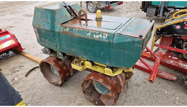 Rammax RW1504 Grabenwalze - Lauka veltnis: foto 1 Rammax RW1504 Grabenwalze - Lauka veltnis: foto 1