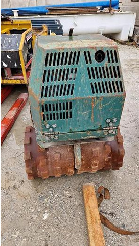 Rammax RW1504 Grabenwalze - Lauka veltnis: foto 3 Rammax RW1504 Grabenwalze - Lauka veltnis: foto 3