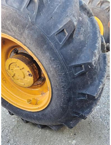 JCB Reifen Starmaxx 15.5/80-24 NEU - Rezerves daļa: foto 1 JCB Reifen Starmaxx 15.5/80-24 NEU - Rezerves daļa: foto 1