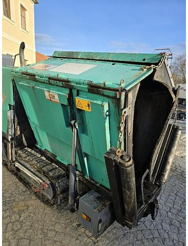 Vögele Super 800 Asphaltfertiger - Asfalta ieklāšanas tehnika: foto 4 Vögele Super 800 Asphaltfertiger - Asfalta ieklāšanas tehnika: foto 4