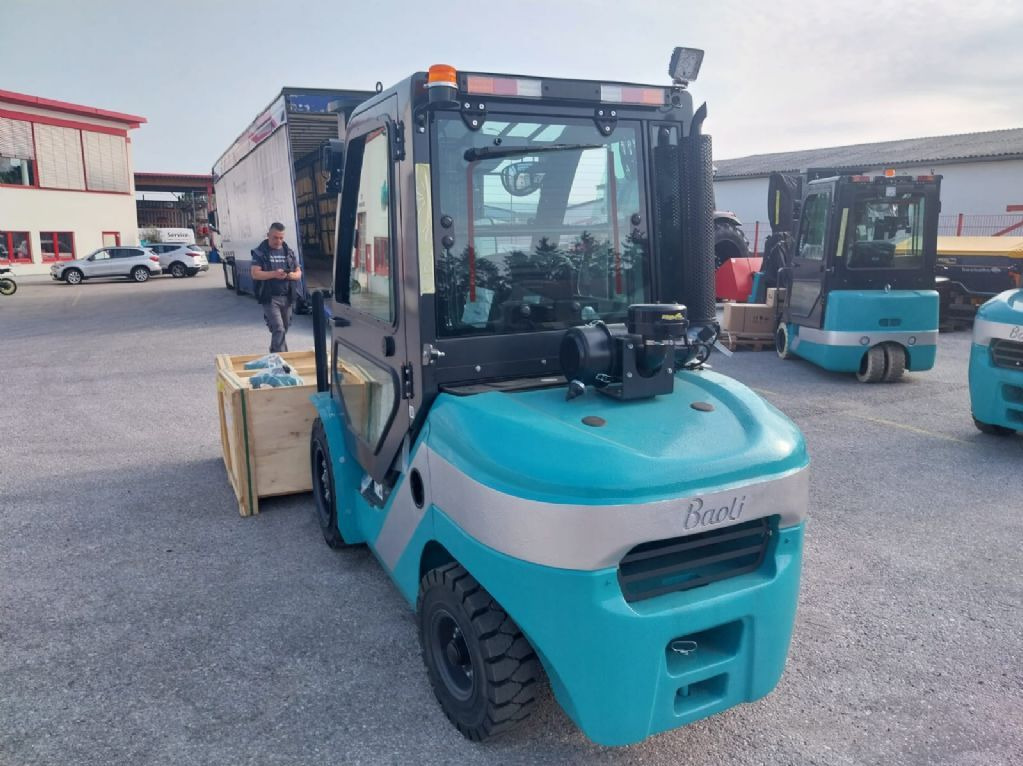 Baoli KBD35 - Dīzeļiekrāvējs: foto 3 Baoli KBD35 - Dīzeļiekrāvējs: foto 3