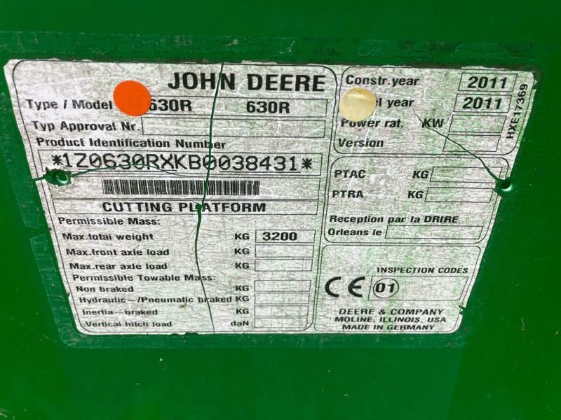 John Deere 630R mit Sonnenblumenvorsatz - Labības kombains: foto 3 John Deere 630R mit Sonnenblumenvorsatz - Labības kombains: foto 3