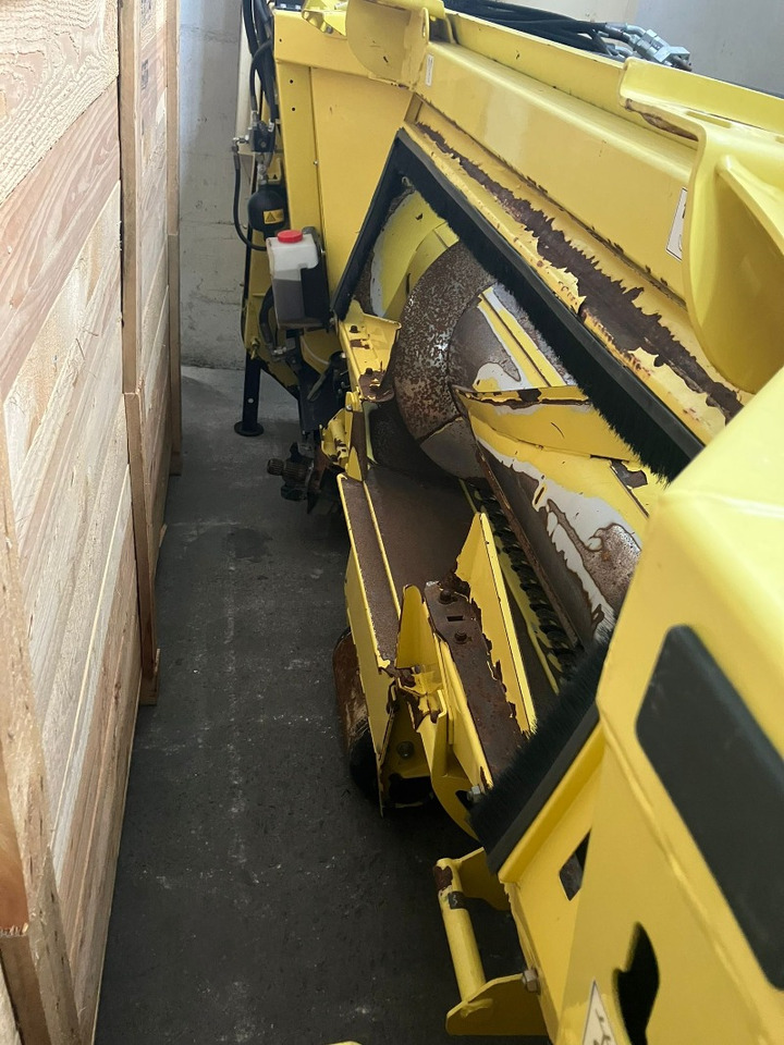 John Deere 8400i mit Kemper 360 und Pick-Up 639 - Kombains: foto 3 John Deere 8400i mit Kemper 360 und Pick-Up 639 - Kombains: foto 3
