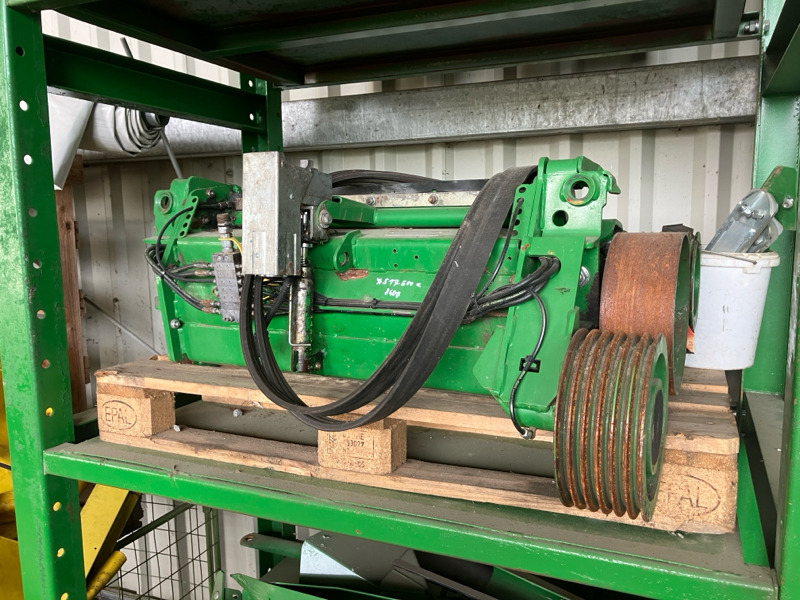 John Deere 8600 mit Kemper 460 StalkBuster und 639 PickUp - Kombains: foto 4 John Deere 8600 mit Kemper 460 StalkBuster und 639 PickUp - Kombains: foto 4