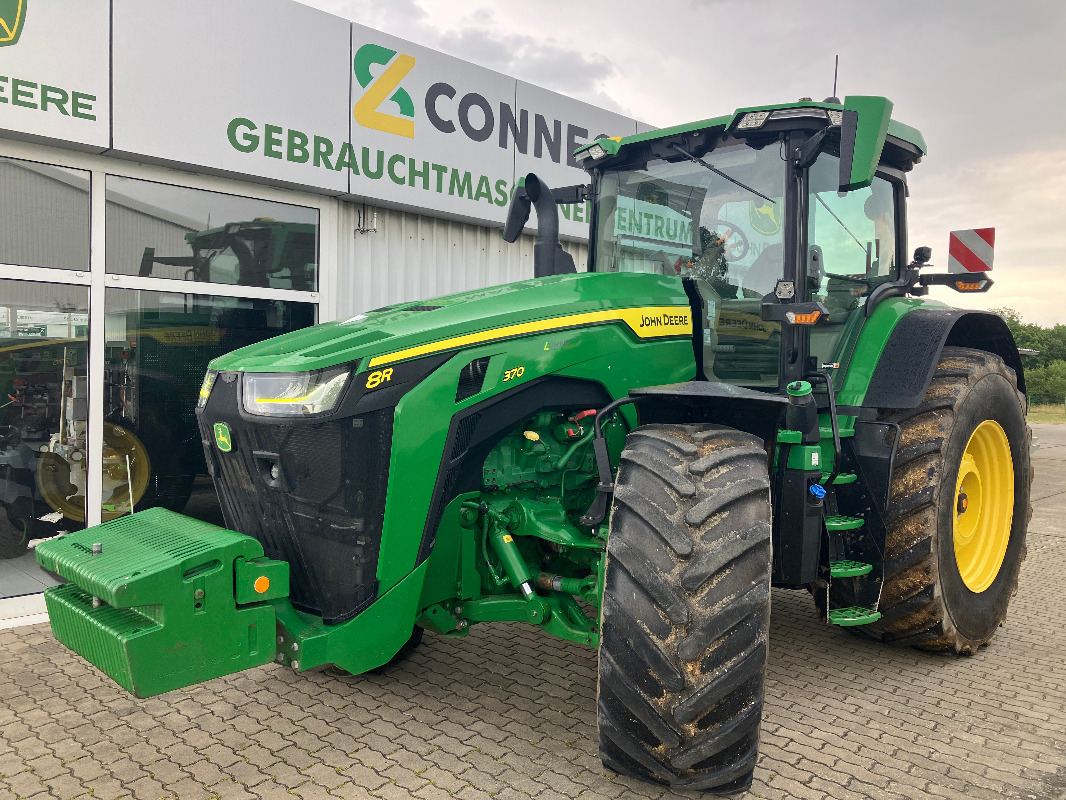 John Deere 8R370 - Traktors: foto 1 John Deere 8R370 - Traktors: foto 1