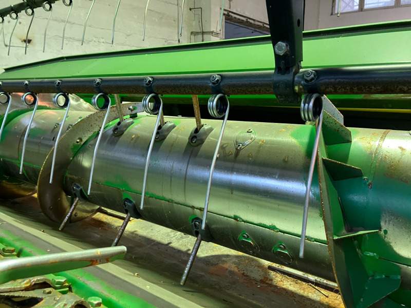John Deere T560 mit 622R Schneidwerk - Labības kombains: foto 5 John Deere T560 mit 622R Schneidwerk - Labības kombains: foto 5