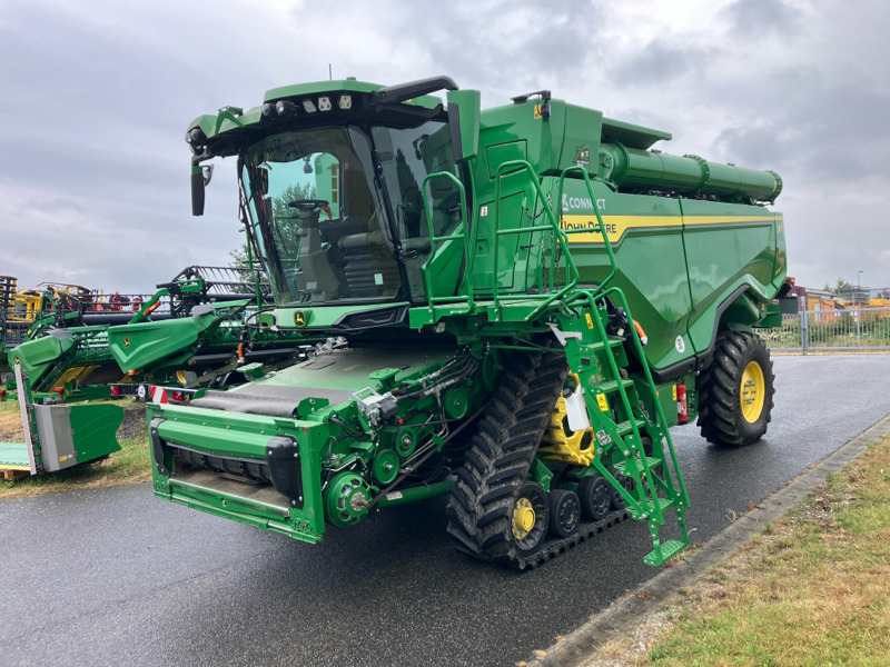 John Deere X9 1100 - Labības kombains: foto 1 John Deere X9 1100 - Labības kombains: foto 1