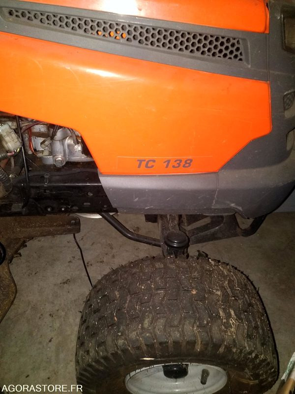 2 tondeuses autoportées - Zāles pļāvējs: foto 3 2 tondeuses autoportées - Zāles pļāvējs: foto 3