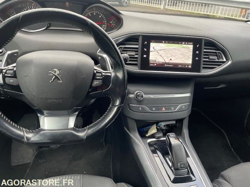 308 ALLURE BHDI 130cv EAT8- 08/2018- 151000KM - Vieglā automašīna: foto 5 308 ALLURE BHDI 130cv EAT8- 08/2018- 151000KM - Vieglā automašīna: foto 5