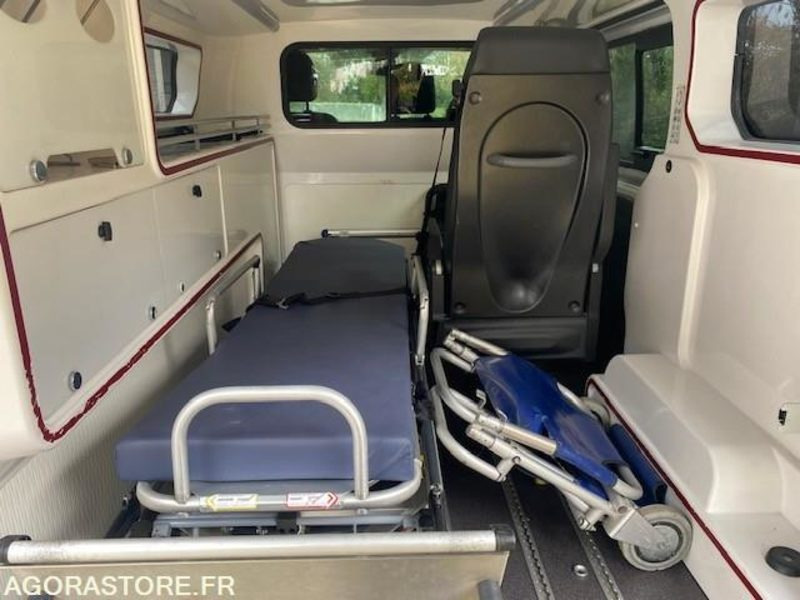 AMBULANCE FIAT TALENTO L1H1 120 CV - 2019 - 121 000km - Ātrās palīdzības mašīna: foto 3 AMBULANCE FIAT TALENTO L1H1 120 CV - 2019 - 121 000km - Ātrās palīdzības mašīna: foto 3