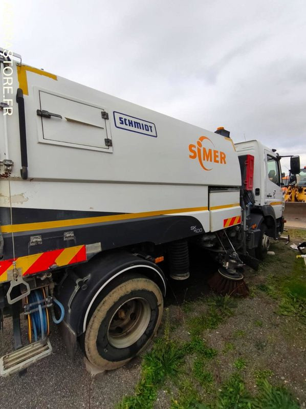 BALAYEUSE MERCEDES ATEGO 95000kms 2019 - Ielu tīrīšanas mašīna: foto 3 BALAYEUSE MERCEDES ATEGO 95000kms 2019 - Ielu tīrīšanas mašīna: foto 3