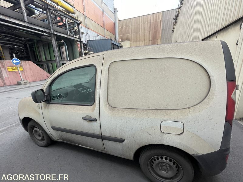 BY-686-NP - RENAULT KANGOO - Mazs furgons: foto 5 BY-686-NP - RENAULT KANGOO - Mazs furgons: foto 5