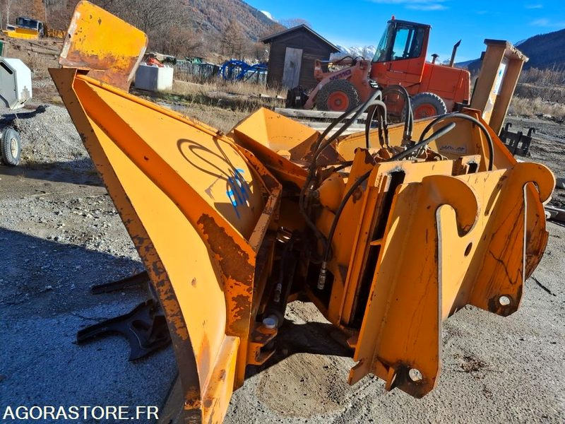 CHARGEUR FIAT HITACHI W110 A + FOURCHES + GODET + ETRAVE - Iekrāvējs: foto 5 CHARGEUR FIAT HITACHI W110 A + FOURCHES + GODET + ETRAVE - Iekrāvējs: foto 5