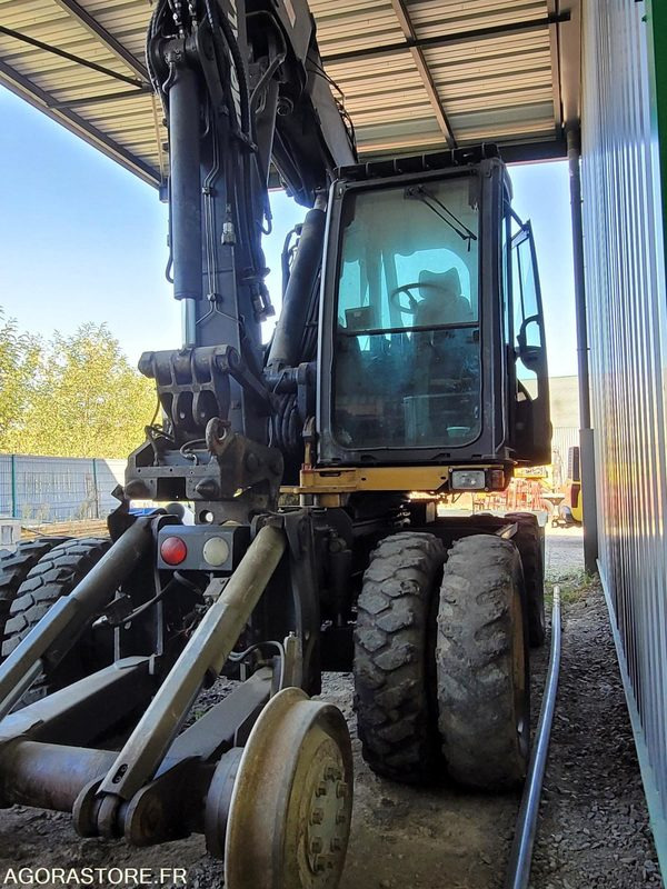 CHARGEUSE - MECALAC - 714 MWRR - 2008 / 7007 HEURES - Riteņu ekskavators: foto 2 CHARGEUSE - MECALAC - 714 MWRR - 2008 / 7007 HEURES - Riteņu ekskavators: foto 2