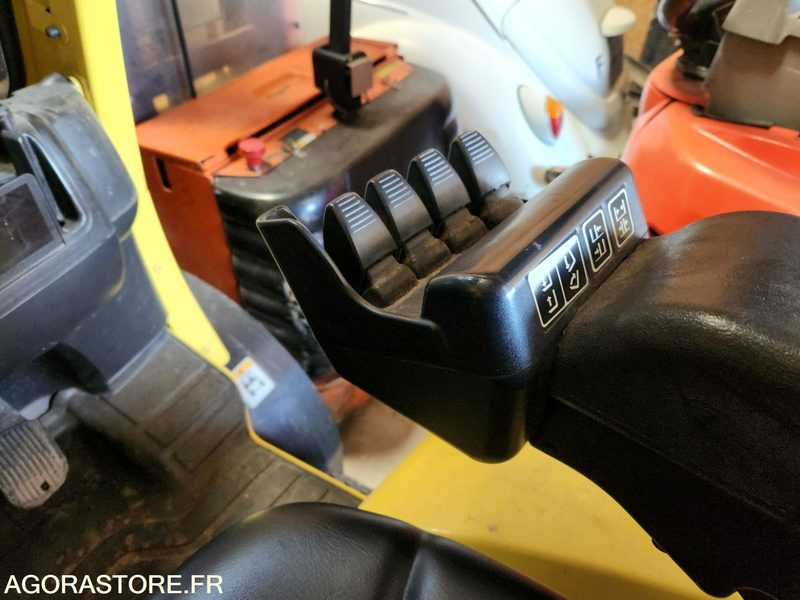 CHARIOT ELEVATEUR DIESEL 3T5 HYSTER H3.5FT - 2007 - 1033 heures - Dīzeļiekrāvējs: foto 4 CHARIOT ELEVATEUR DIESEL 3T5 HYSTER H3.5FT - 2007 - 1033 heures - Dīzeļiekrāvējs: foto 4