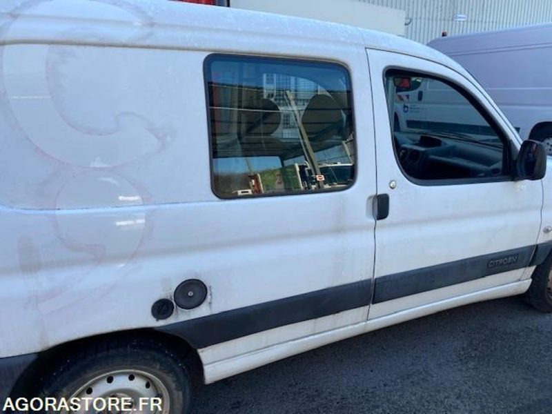 CITROEN BERLINGO ESS GPL 2499 - Mazs furgons: foto 4 CITROEN BERLINGO ESS GPL 2499 - Mazs furgons: foto 4