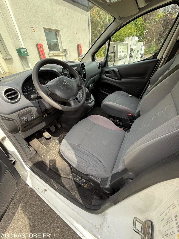 CITROEN BERLINGO FRIGORIFIQUE - Mazs furgons: foto 4 CITROEN BERLINGO FRIGORIFIQUE - Mazs furgons: foto 4