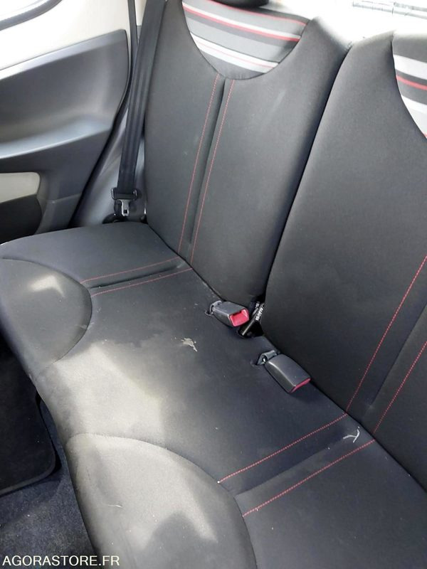 CITROEN C1 - 2011 - 42667KM - Vieglā automašīna: foto 4 CITROEN C1 - 2011 - 42667KM - Vieglā automašīna: foto 4