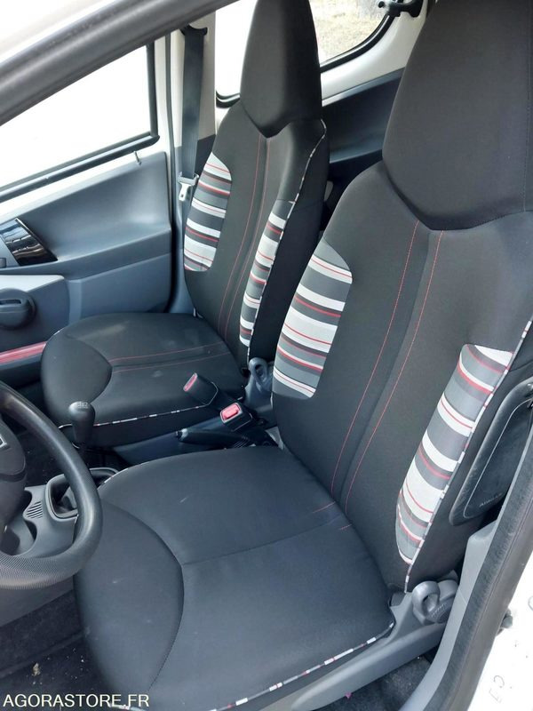 CITROEN C1 - 2011 - 42667KM - Vieglā automašīna: foto 3 CITROEN C1 - 2011 - 42667KM - Vieglā automašīna: foto 3