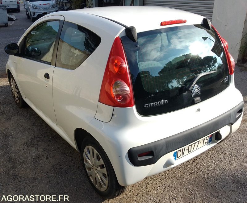 CITROEN C1 69693 kms 2013 - Vieglā automašīna: foto 4 CITROEN C1 69693 kms 2013 - Vieglā automašīna: foto 4