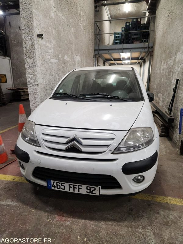 CITROEN C3 - Vieglā automašīna: foto 1 CITROEN C3 - Vieglā automašīna: foto 1