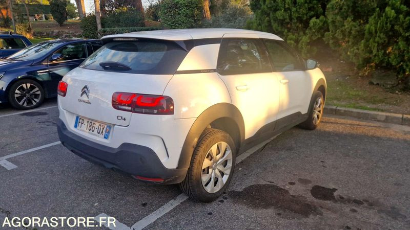 CITROËN C4 - 2020 / 138605 KM (FP-186-QX) - Vieglā automašīna: foto 4 CITROËN C4 - 2020 / 138605 KM (FP-186-QX) - Vieglā automašīna: foto 4