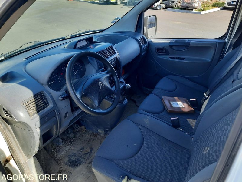CITROEN JUMPY - 2007 - 127 400KM - Mazs furgons: foto 5 CITROEN JUMPY - 2007 - 127 400KM - Mazs furgons: foto 5