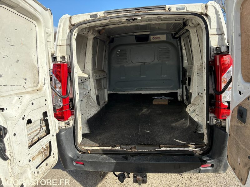 CITROEN JUMPY 2011 - Mazs furgons: foto 3 CITROEN JUMPY 2011 - Mazs furgons: foto 3