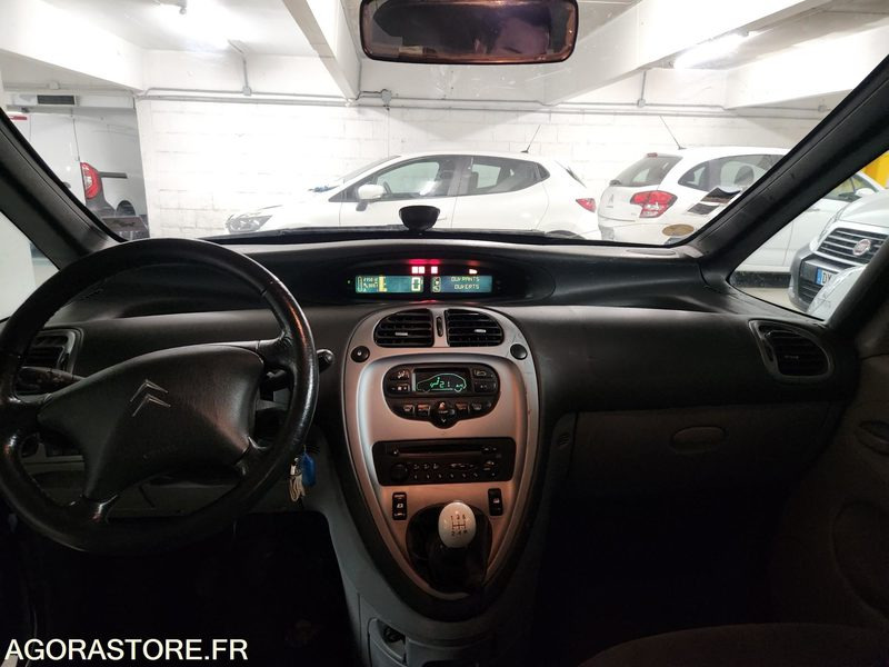CITROEN PICASSO - Vieglā automašīna: foto 3 CITROEN PICASSO - Vieglā automašīna: foto 3