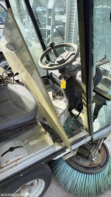 CITYNET - Ielu tīrīšanas mašīna: foto 5 CITYNET - Ielu tīrīšanas mašīna: foto 5