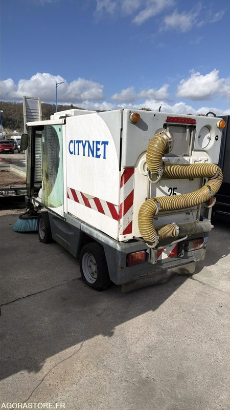 CITYNET - Ielu tīrīšanas mašīna: foto 3 CITYNET - Ielu tīrīšanas mašīna: foto 3