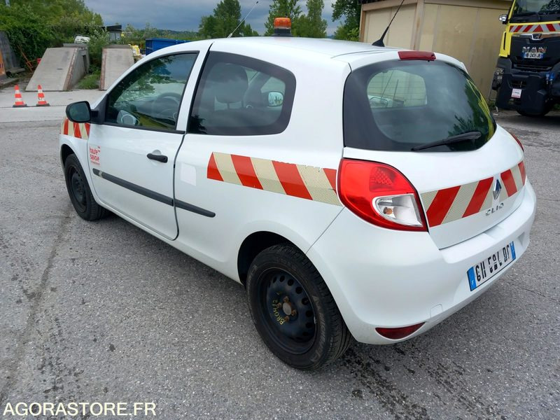 CLIO III DCI75 3 PORTES (BR0512) - Vieglā automašīna: foto 2 CLIO III DCI75 3 PORTES (BR0512) - Vieglā automašīna: foto 2