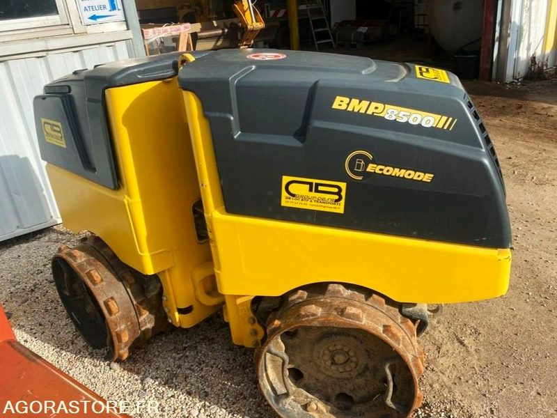 COMPACTEUR À PIED DE MOUTON BOMAG BMP 8500 - 2018 / 160 HEURES - Veltnis: foto 1 COMPACTEUR À PIED DE MOUTON BOMAG BMP 8500 - 2018 / 160 HEURES - Veltnis: foto 1