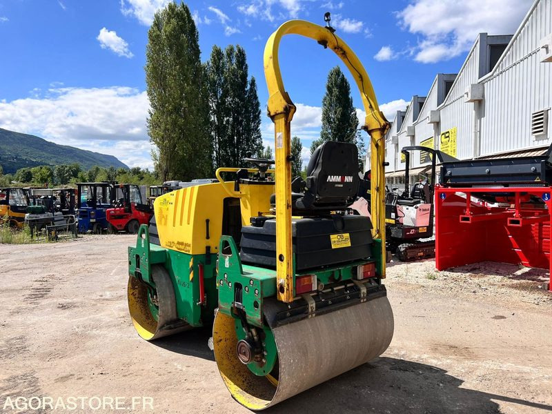 COMPACTEUR AMMANN AV26-2 ROULEAU TANDEM VIBRANT ARTICULÉ - ANNÉE 2008 - 1765 H - Veltnis: foto 5 COMPACTEUR AMMANN AV26-2 ROULEAU TANDEM VIBRANT ARTICULÉ - ANNÉE 2008 - 1765 H - Veltnis: foto 5