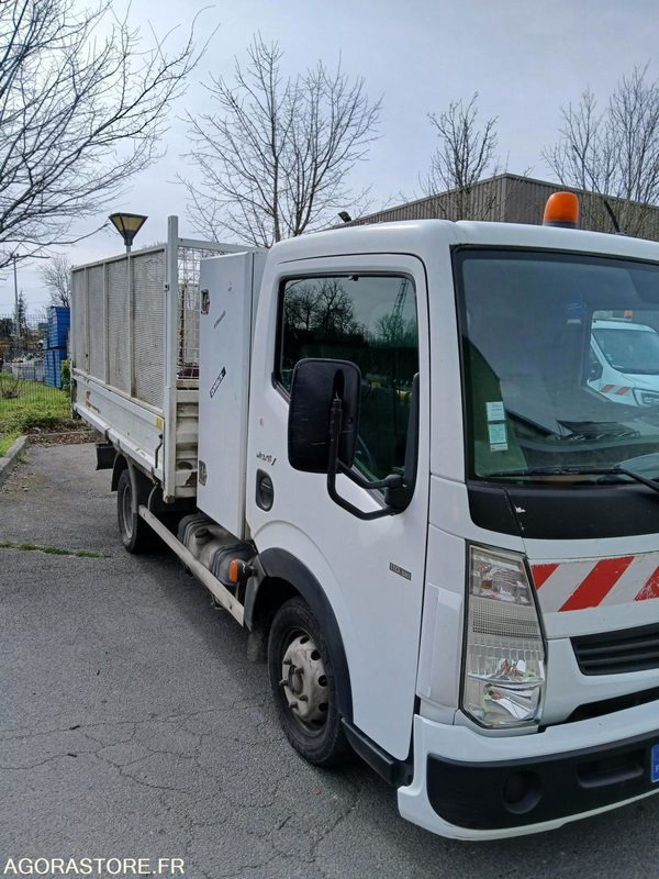Camion benne RENAULT MAXITY - 310362 km - 2007 - Komercauto pašizgāzējs: foto 1 Camion benne RENAULT MAXITY - 310362 km - 2007 - Komercauto pašizgāzējs: foto 1