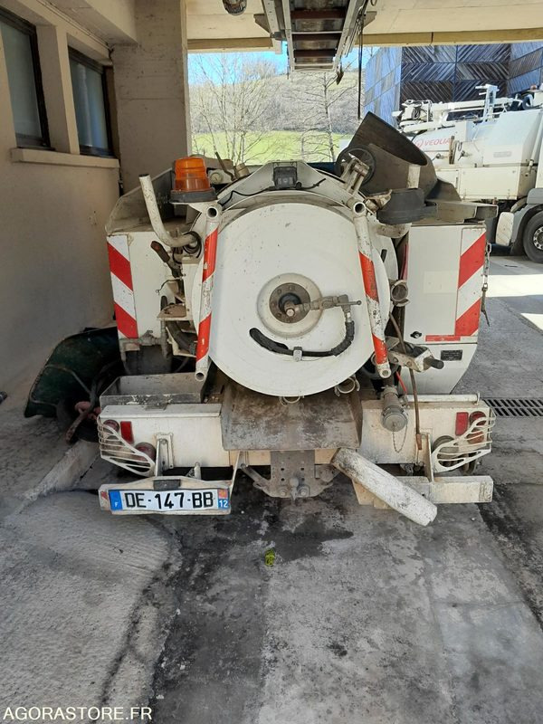 Camion hydrocureur LAND ROVER Defender - 2014 / 142 462 KM - Pikaps: foto 5 Camion hydrocureur LAND ROVER Defender - 2014 / 142 462 KM - Pikaps: foto 5
