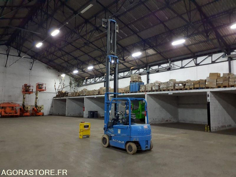 Chariot élévateur ELEC 2.5T Triplex 5,5M NISSAN QO2L25 - Elektroiekrāvējs: foto 1 Chariot élévateur ELEC 2.5T Triplex 5,5M NISSAN QO2L25 - Elektroiekrāvējs: foto 1